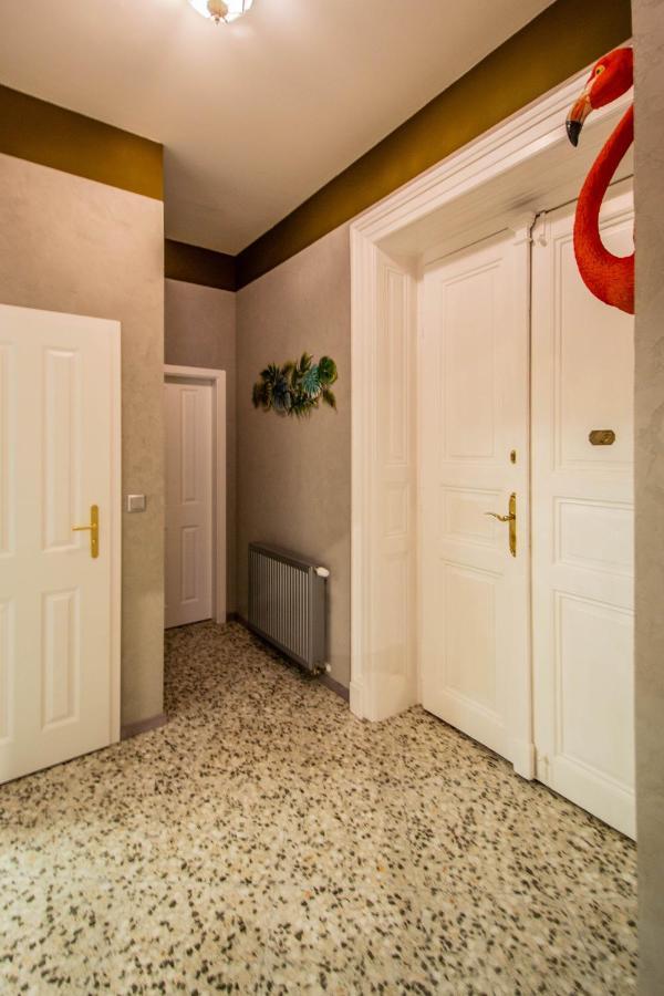 3Bdr Oasis In The Heart Of Prague Apartment Ngoại thất bức ảnh